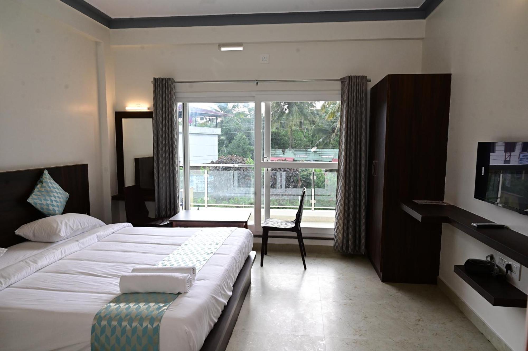 Grand Misty Heaven Villa Madikeri Exteriör bild