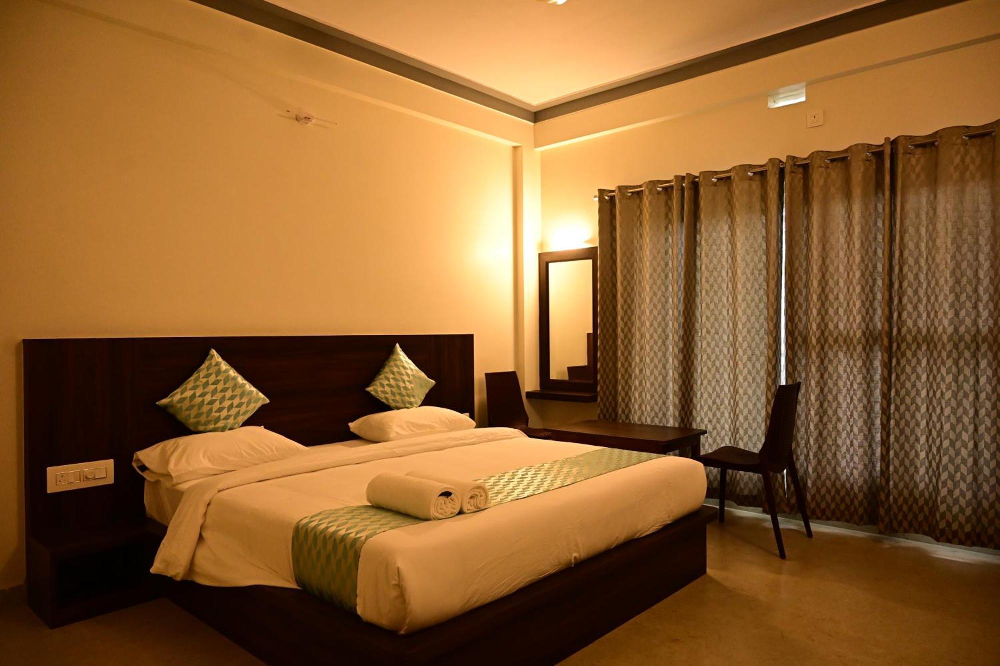 Grand Misty Heaven Villa Madikeri Exteriör bild
