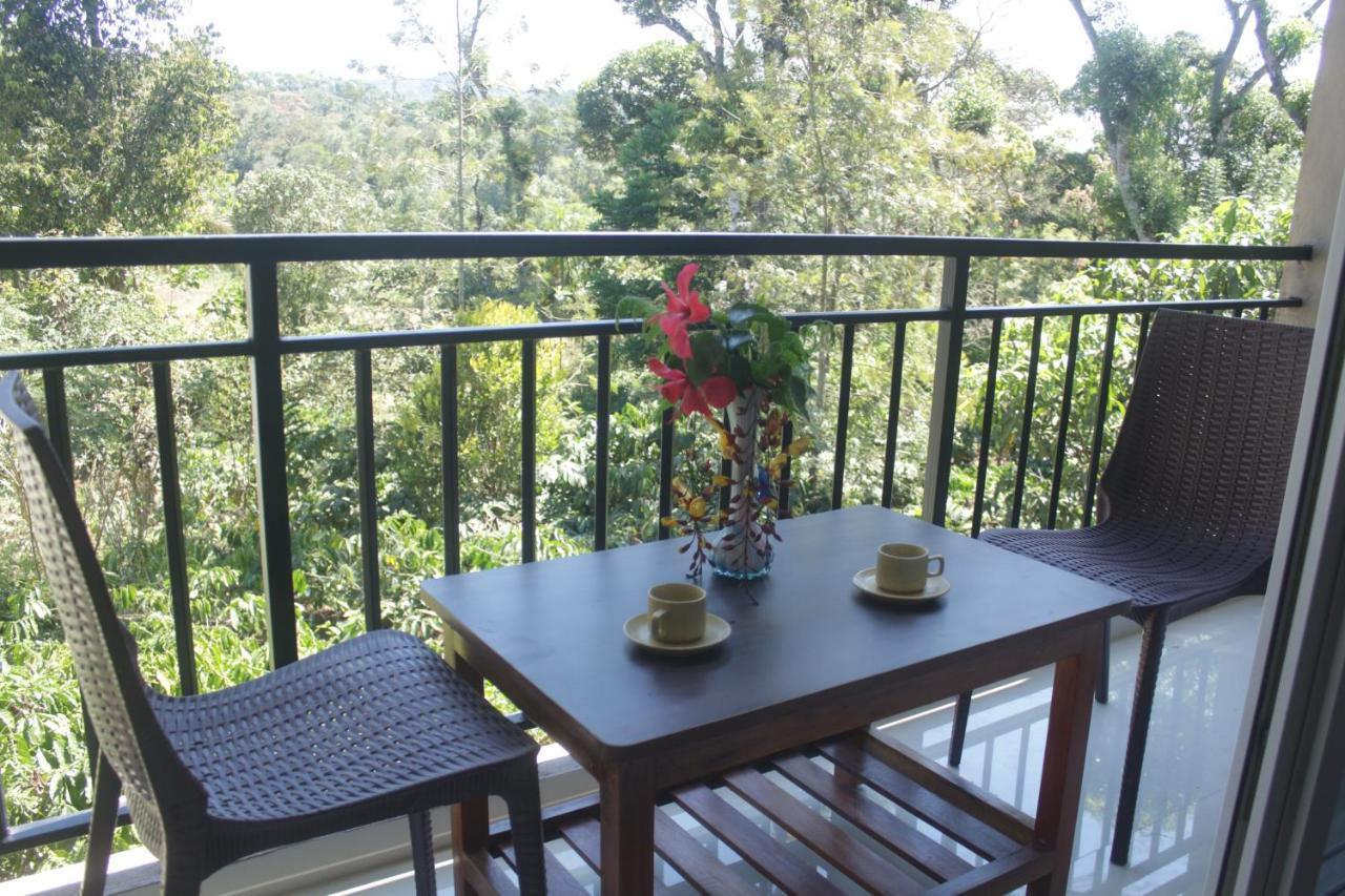 Grand Misty Heaven Villa Madikeri Exteriör bild