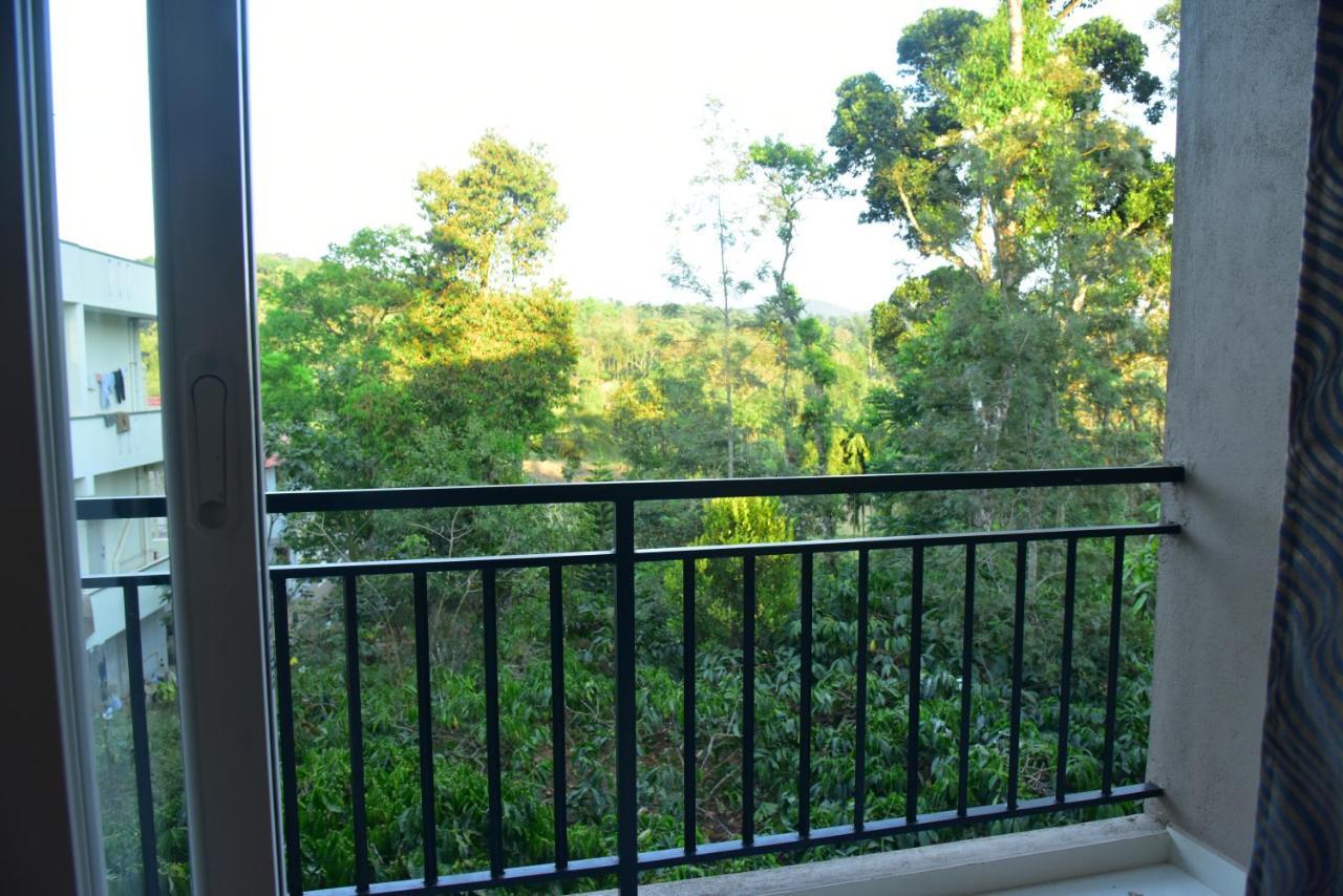 Grand Misty Heaven Villa Madikeri Exteriör bild