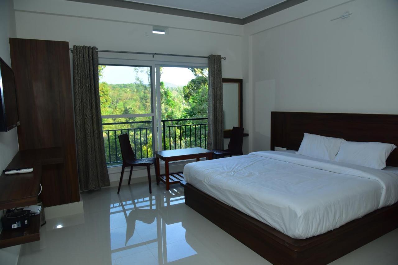 Grand Misty Heaven Villa Madikeri Exteriör bild