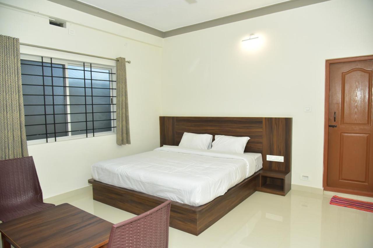 Grand Misty Heaven Villa Madikeri Exteriör bild