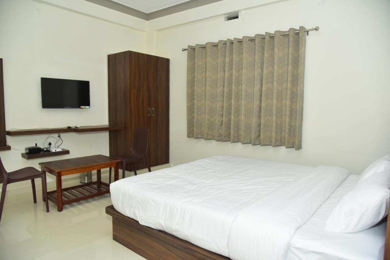 Grand Misty Heaven Villa Madikeri Exteriör bild
